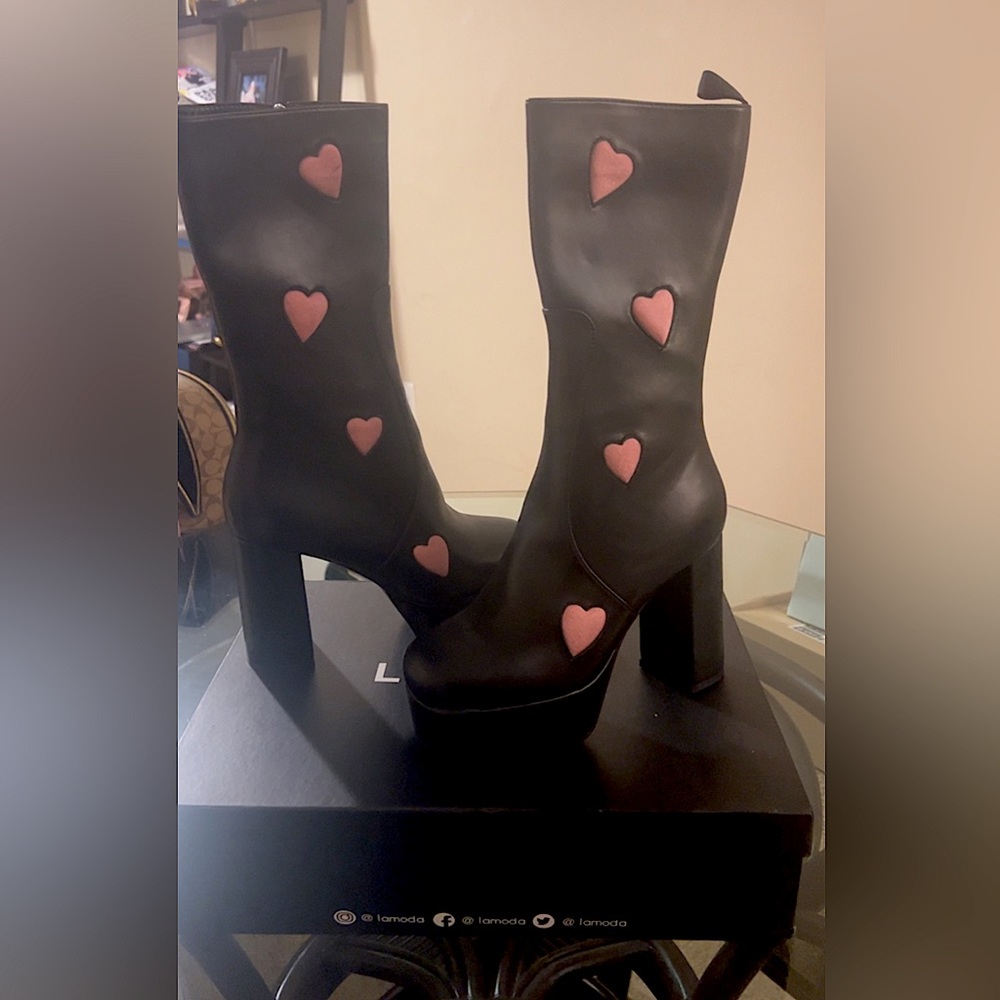 Leather heart boots